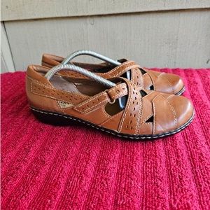 Clarks Bendables Mary Jane Brown Leather Strap Flats Women’s Size:7 Medium